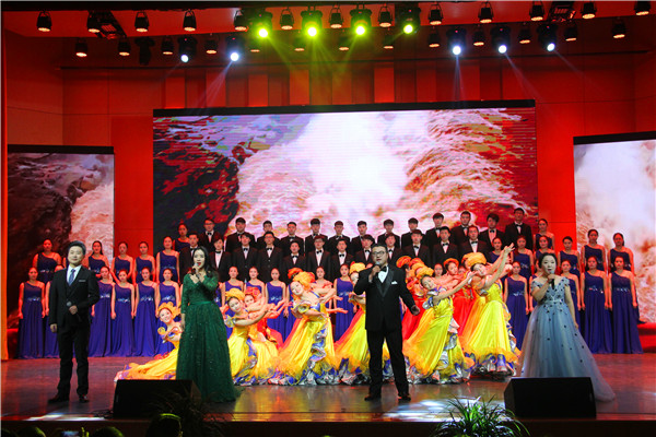 公司举办２０１７年新年音乐晚会