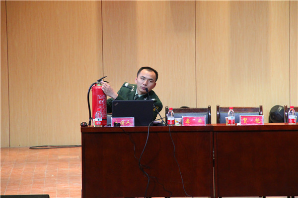 公司召开员工安全教育知识讲座